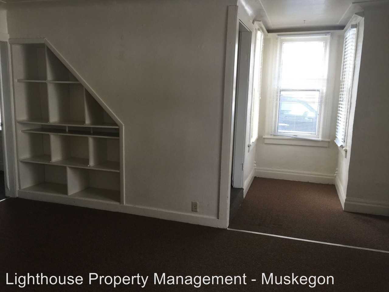 1283 W Dale Ave - Photo 3 of 8