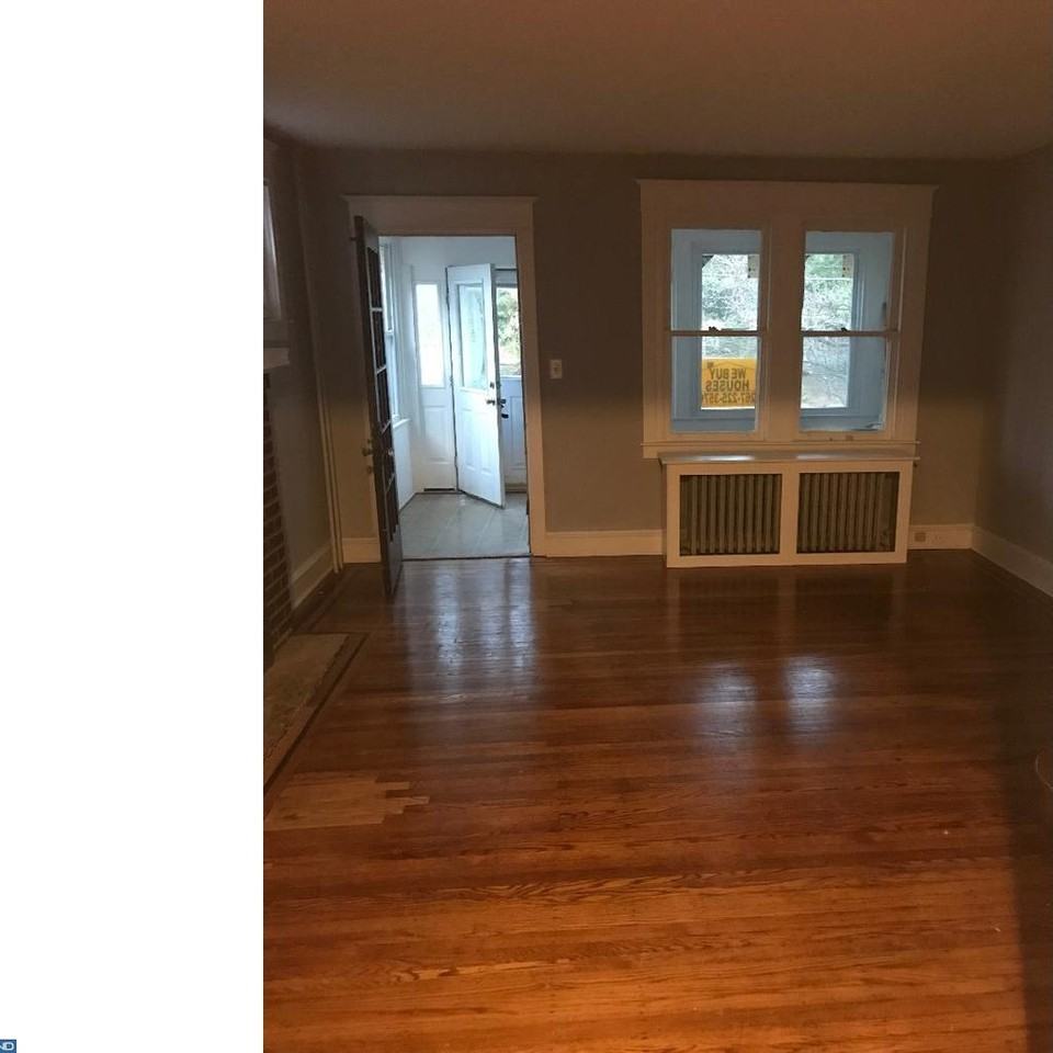 404 Lafayette Ave - Photo 2 of 11
