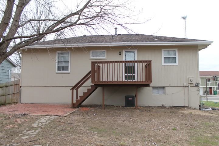 504 Lions Dr - Photo 3 of 13