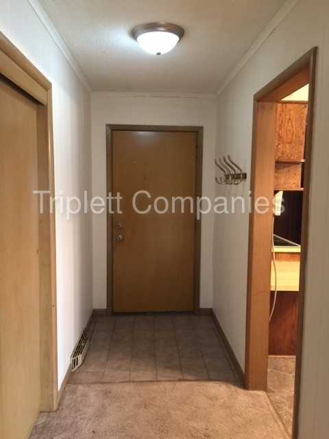 4325 E 29th St - Photo 3 of 23