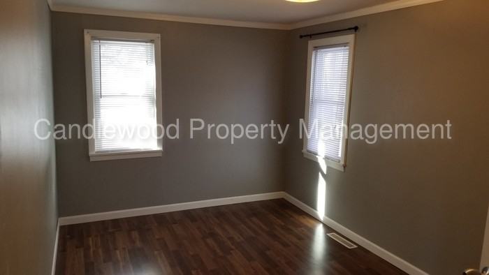 1240 Edgewood Ave - Photo 2 of 10