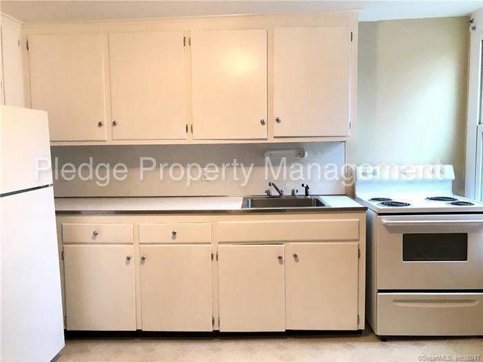 163 Main St #B - Photo 2 of 10