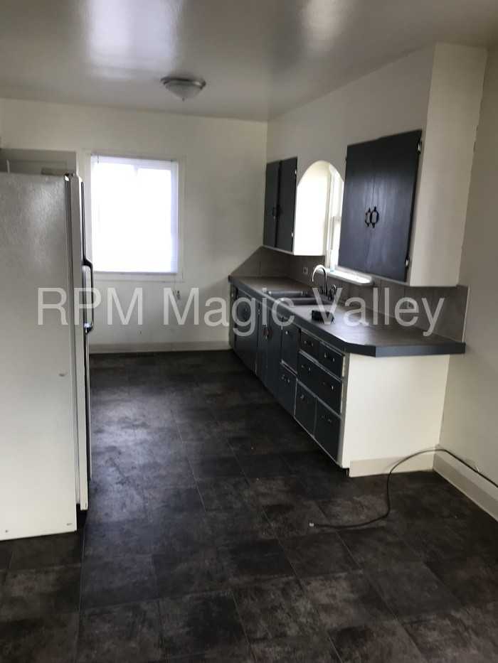 3642 N 3700 E - Photo 3 of 7