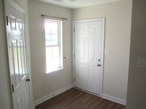 218 Wingspread Ln - Photo 2 of 18