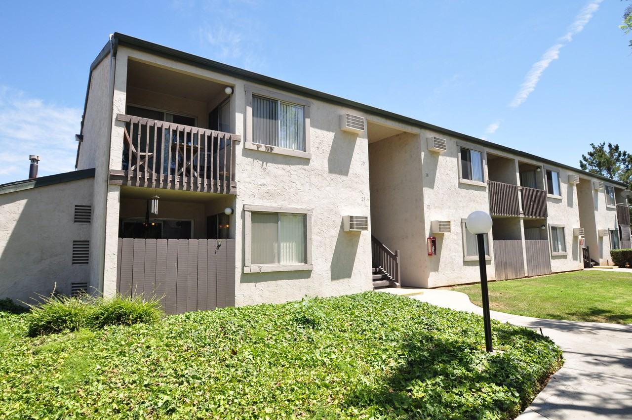 Pines Apartments - Photo 3 of 31