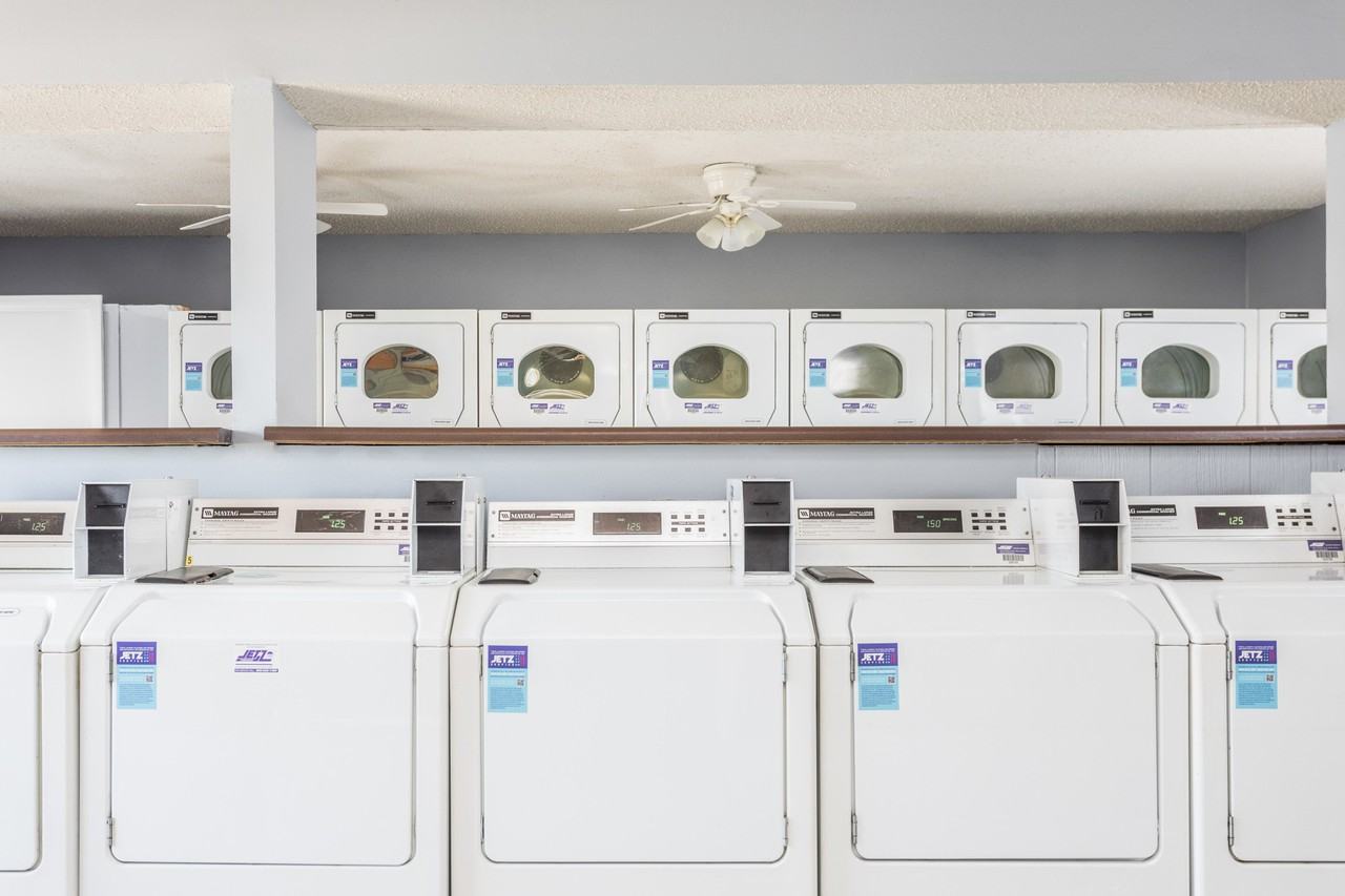 Regency Club - Photo 3 of 15