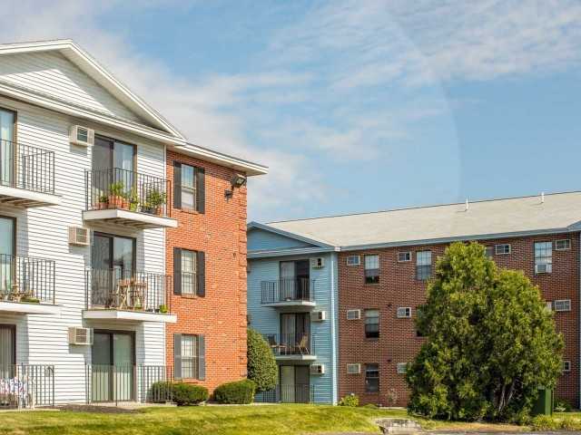 Princeton Place - Photo 2 of 15