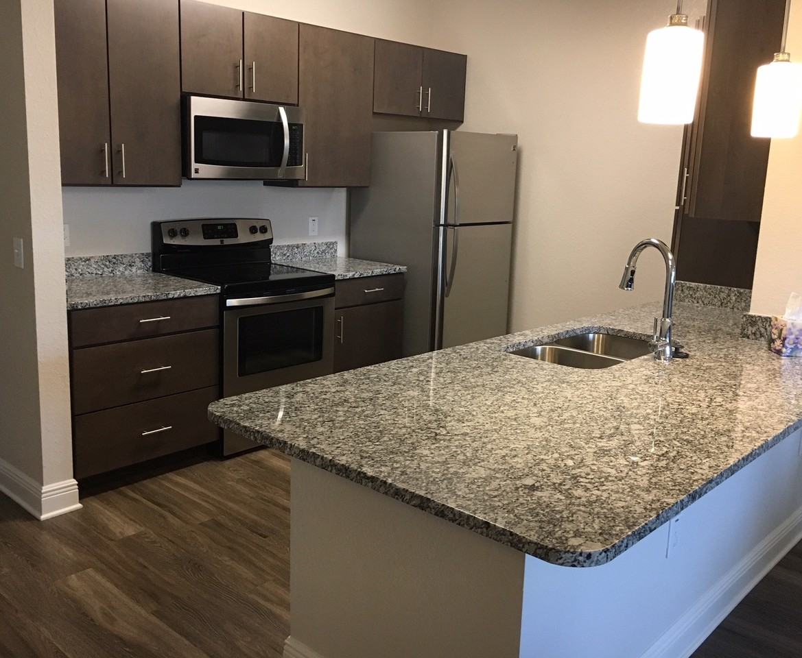 Atwater Apartments - Photo 3 of 24