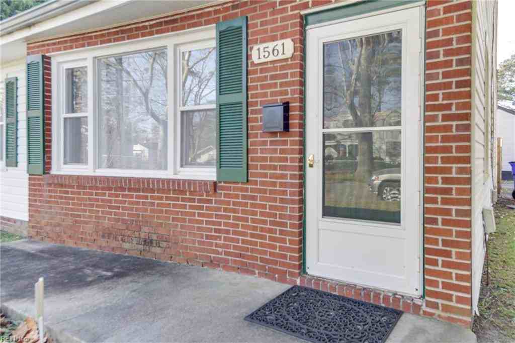 1561 Nelms Ave - Photo 3 of 21