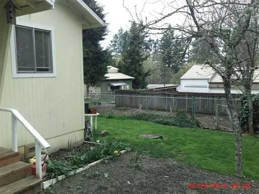 396 Grandview St - Photo 3 of 5