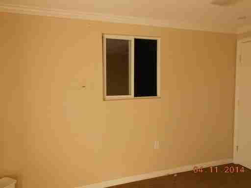 592 S Sierra Ave - Photo 3 of 6