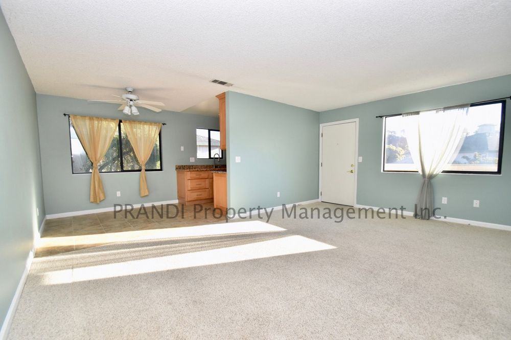 140 Captains Cove Dr - Photo 2 of 13