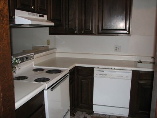 7317 Edenborough Dr - Photo 3 of 5