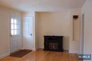 634 Albert Pl - Photo 2 of 15