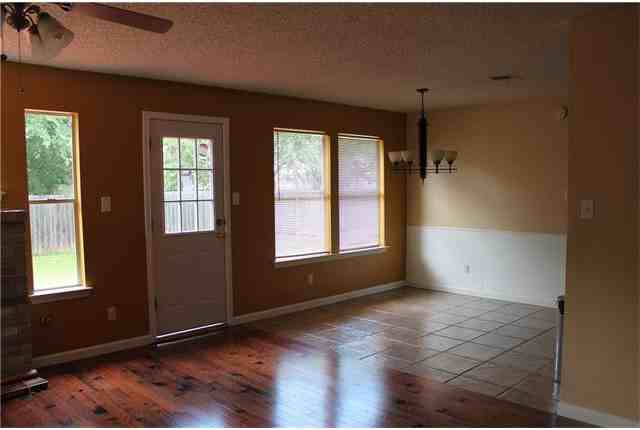 1812 Hollow Tree Blvd - Photo 2 of 7