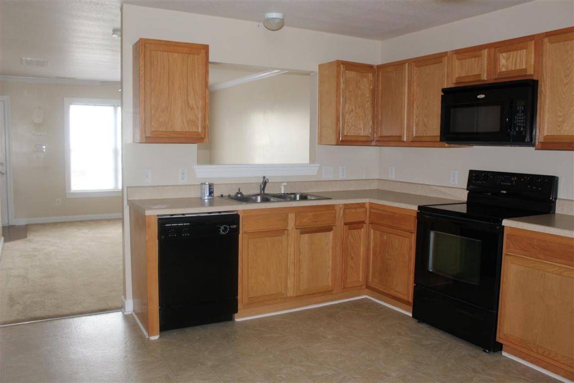 503 Springwood Drive - Photo 3 of 5