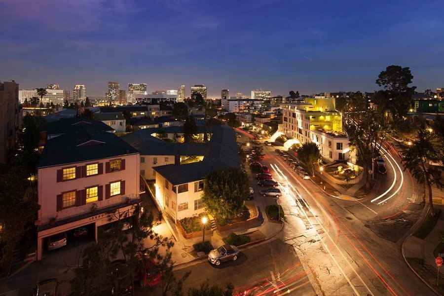 Studio 11024 - Photo 3 of 46