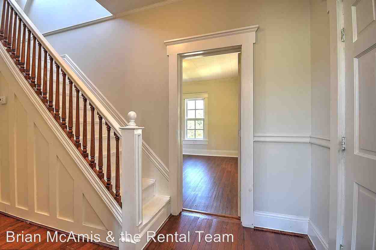 830 Main St - Photo 2 of 25