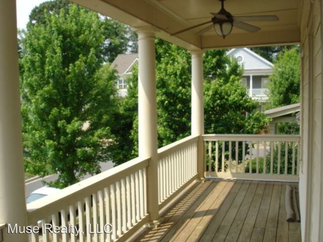 1375 Barnett Woods - Photo 2 of 7