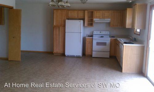 3917 W Parkridge Cir - Photo 2 of 5