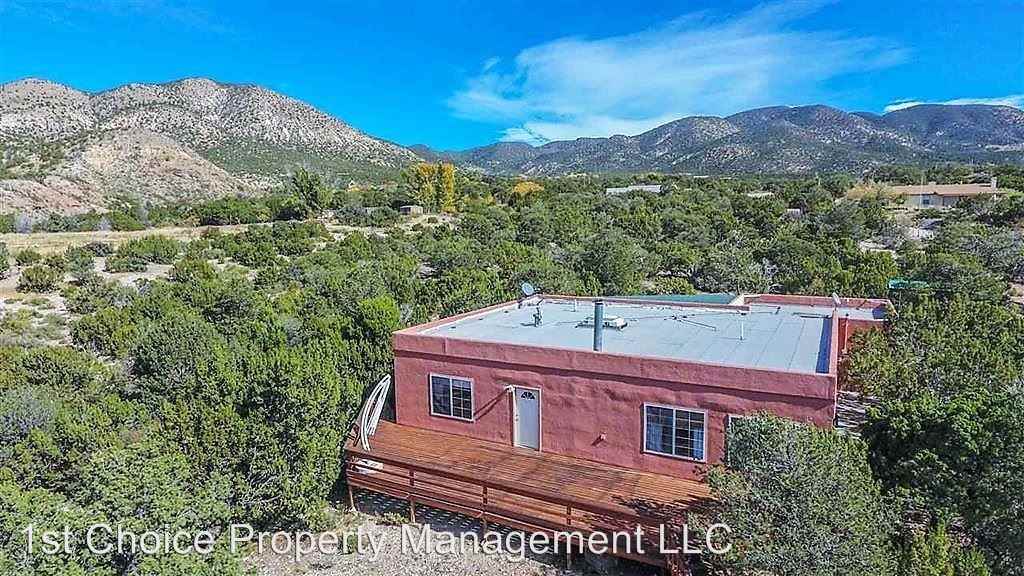 28 Bear Grass Rd - Photo 2 of 30