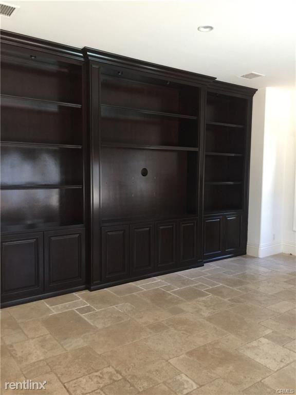 32 Gleneagles Dr - Photo 3 of 6