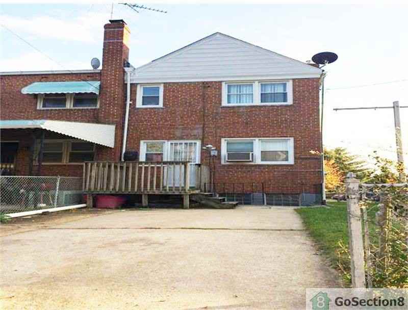 4708 Homesdale Ave - Photo 2 of 8