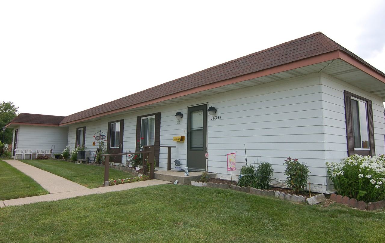 Atrium Village Apartments 2636 Mitthoeffer Rd, Indianapolis, IN 46229