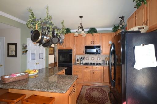 18 Tavern Rd - Photo 2 of 15