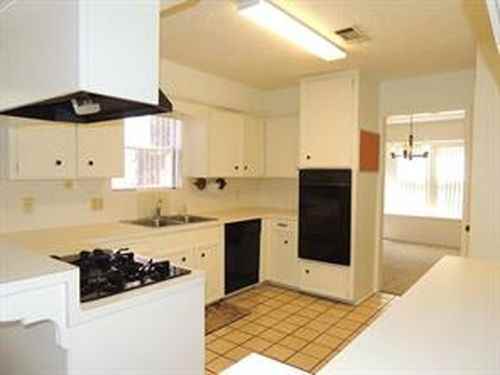 7722 Kleingreen Ln - Photo 3 of 8