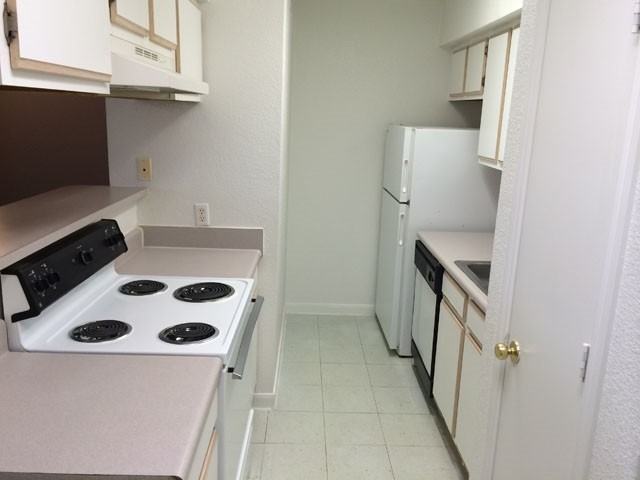 Country Village  Of Kenedy - Photo 3 of 9