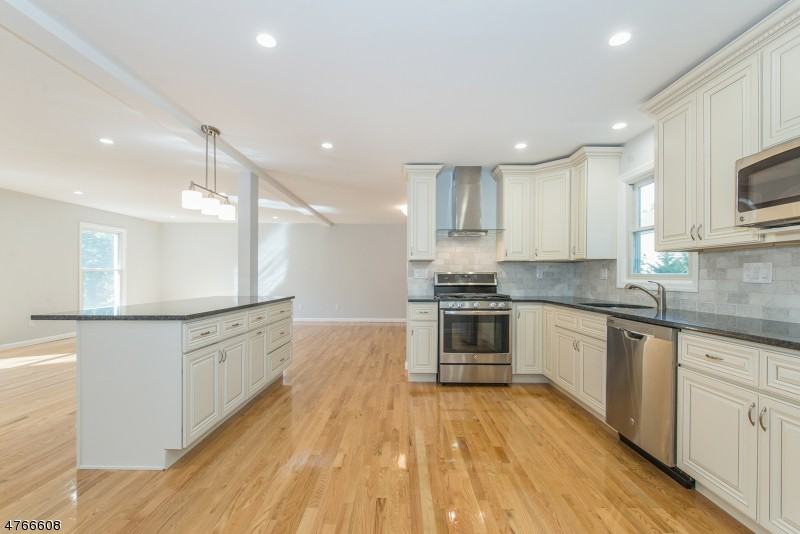 947 Rahway Ave - Photo 2 of 15