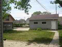 137 18th Ave N - Photo 3 of 5