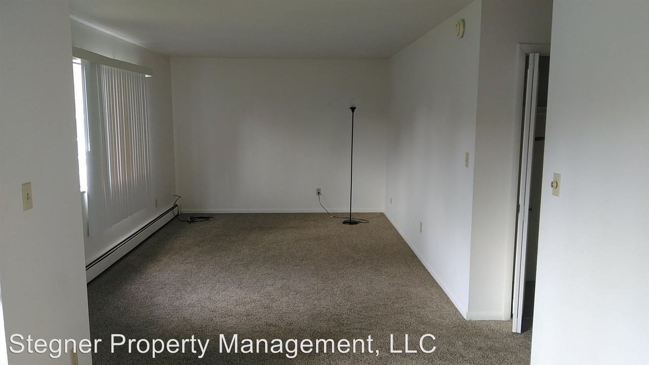 801 E Drake Rd - Photo 2 of 6