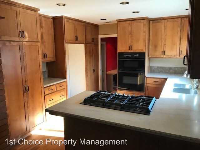 502 E Orchard St - Photo 3 of 5