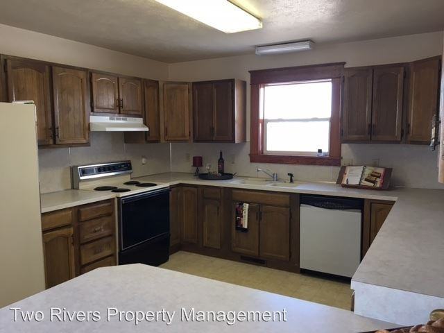 6050 Elmore Rd - Photo 2 of 16