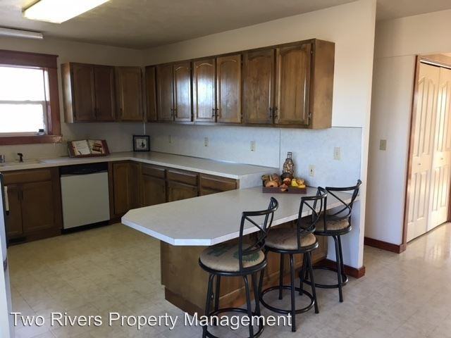 6050 Elmore Rd - Photo 3 of 16