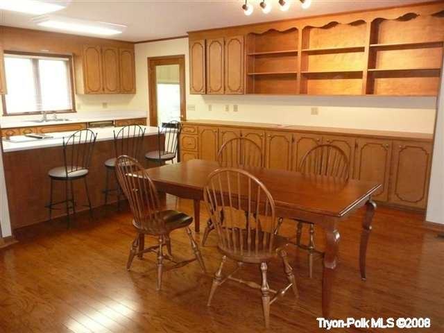 550 S River Rd - Photo 2 of 11