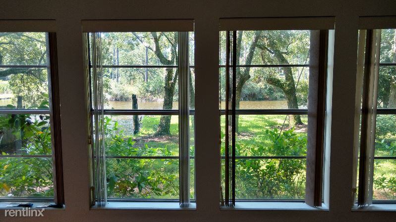 4661 Bayou Shores Dr - Photo 2 of 13