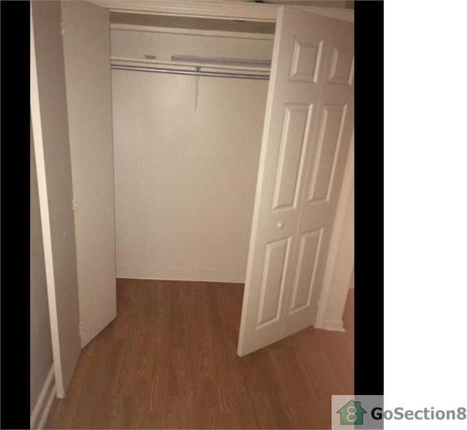 1599 Park Ave - Photo 2 of 10