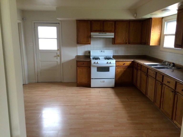 13846 S State St - Photo 2 of 9