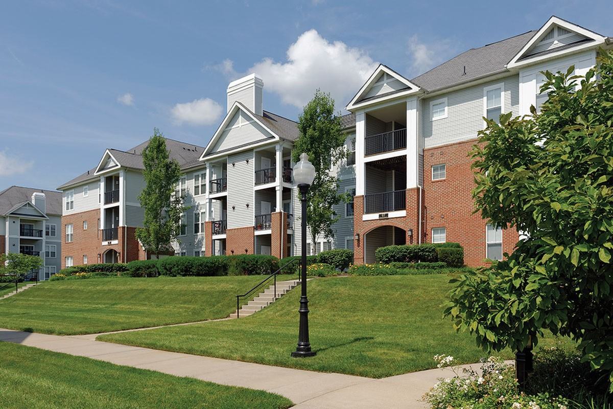 The Apartments at Cambridge Court - Photo 2 of 39