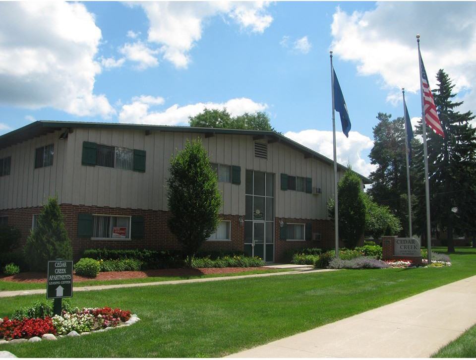 Cedar Creek Apartments 4394 Okemos Rd, Meridian charter Township, MI