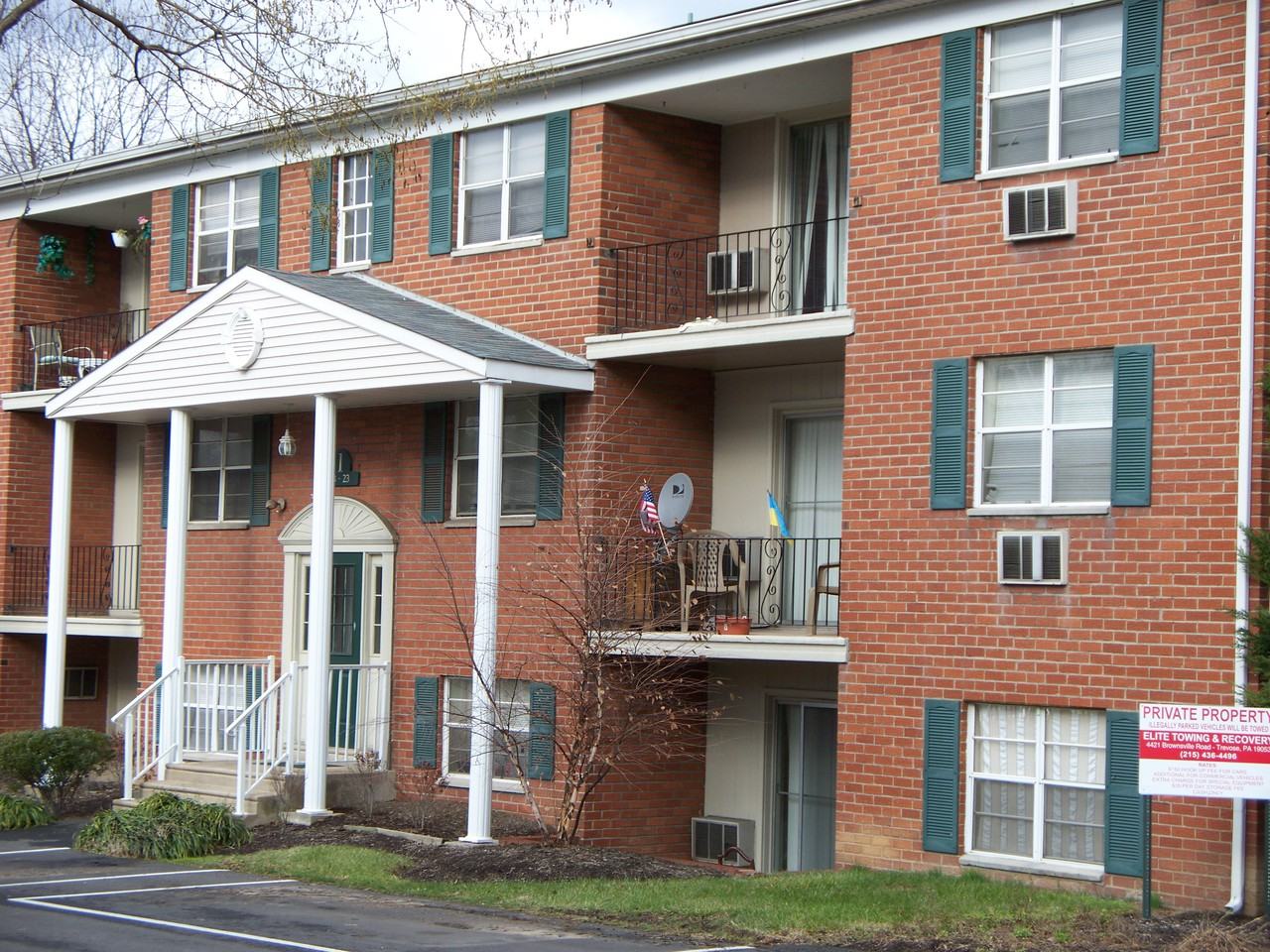 Croftwood Apartments - Photo 2 of 13