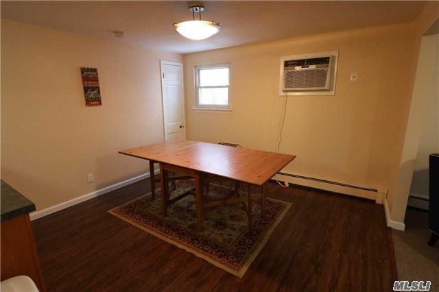 1160 Parkwood Dr - Photo 3 of 14