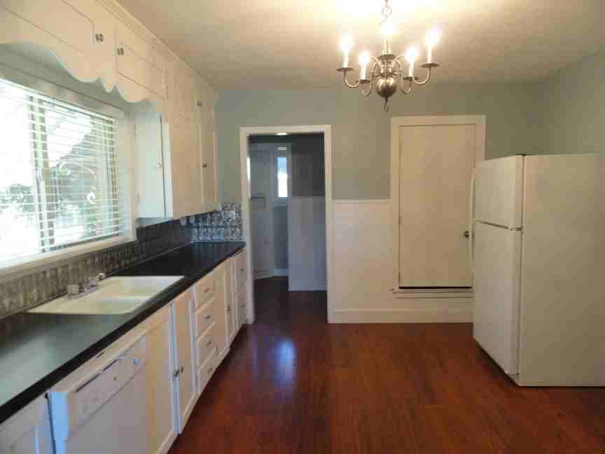 60 W 3200 S - Photo 3 of 32