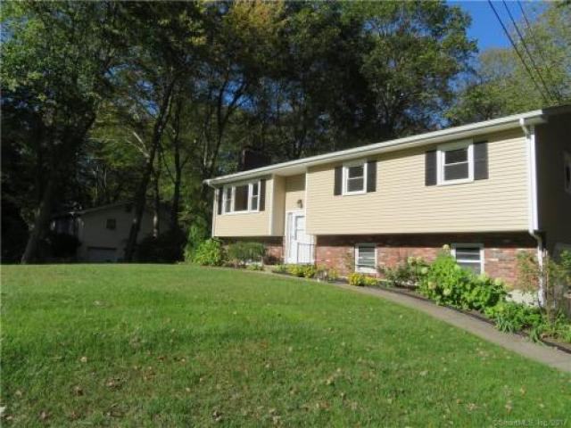 18 Latimer Dr - Photo 2 of 6