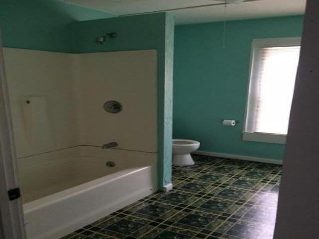 30 Essex St - Photo 2 of 6