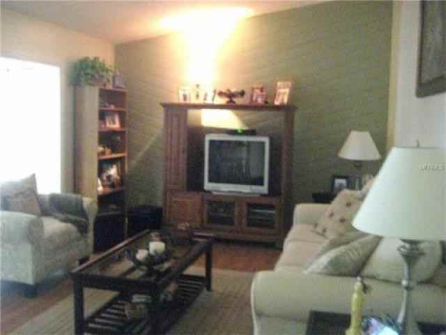 844 Greenfield Dr - Photo 3 of 6