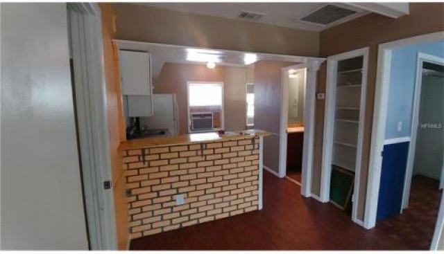 2162 46th Ave N - Photo 3 of 6